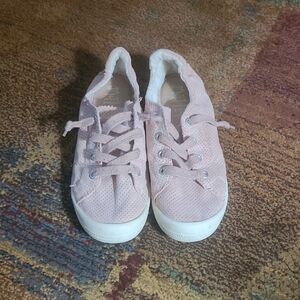 Mad Love Women's Pink Mesh Slip On Shoes Size 6